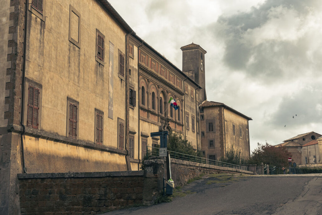 DMO BELTUR - Oriolo Romano (Dettaglio Palazzo)