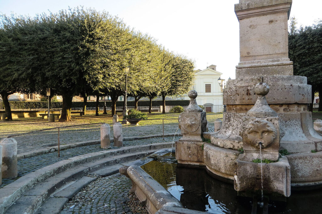 DMO BELTUR - Oriolo Romano (Dettaglio fontana)
